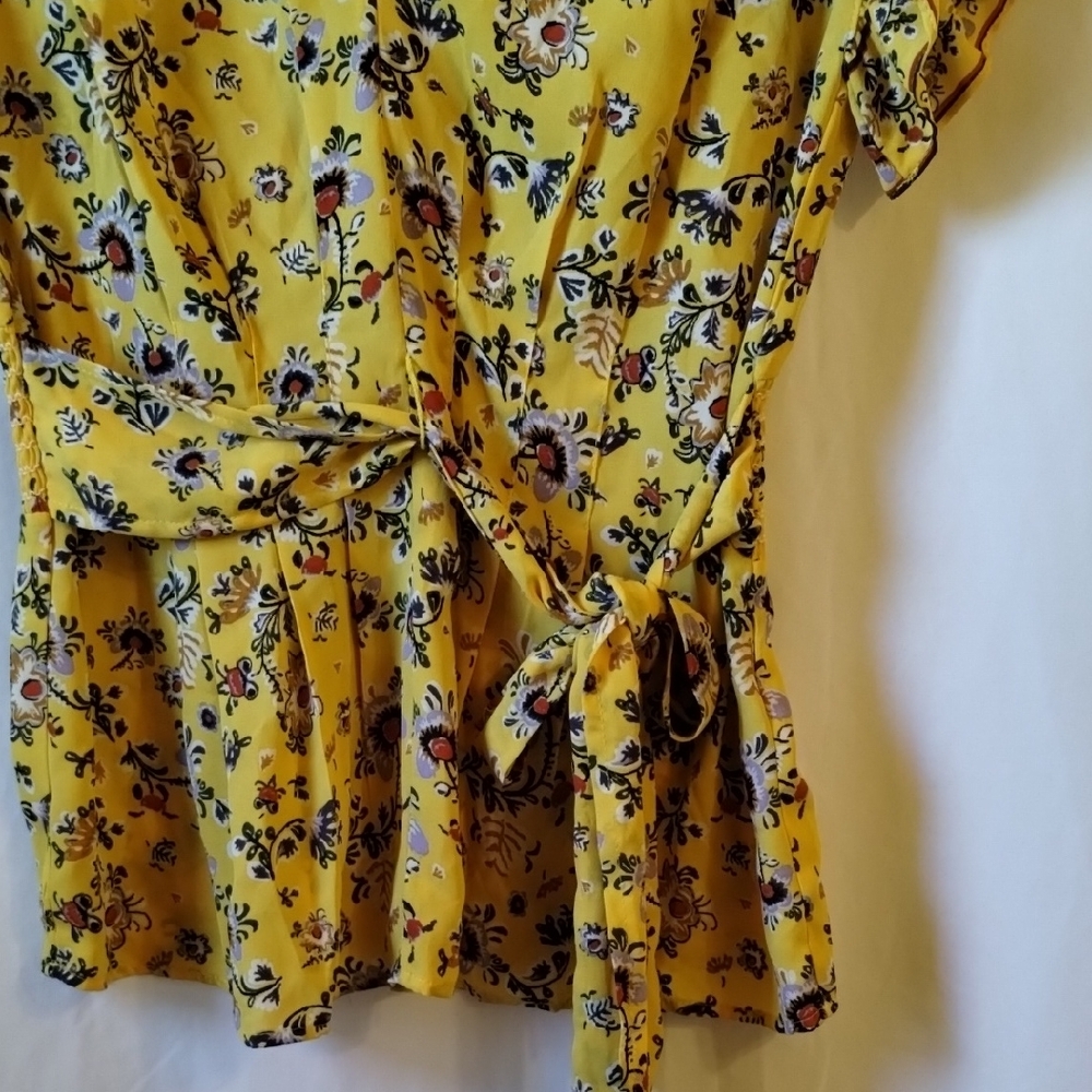Max Studio Yellow Floral Ruffle Blouse - Picture 3 of 12